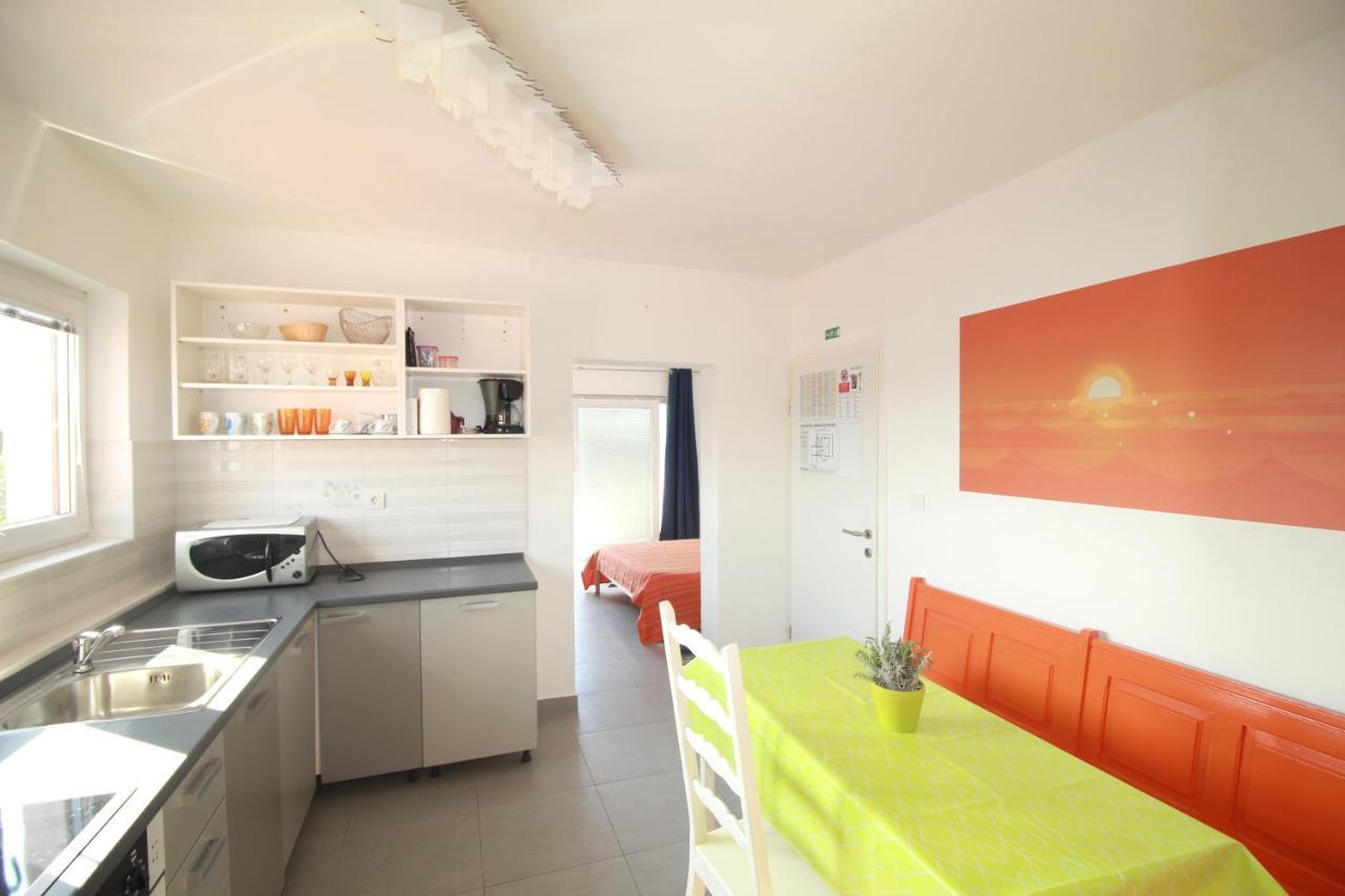 Apartmani Zem, Krk Krk Town Exteriör bild